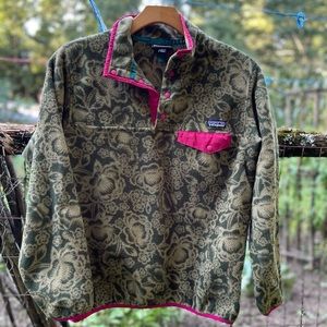 Patagonia Synchilla Snap-T Rare Green Floral Pullover W-L Pre-Owned